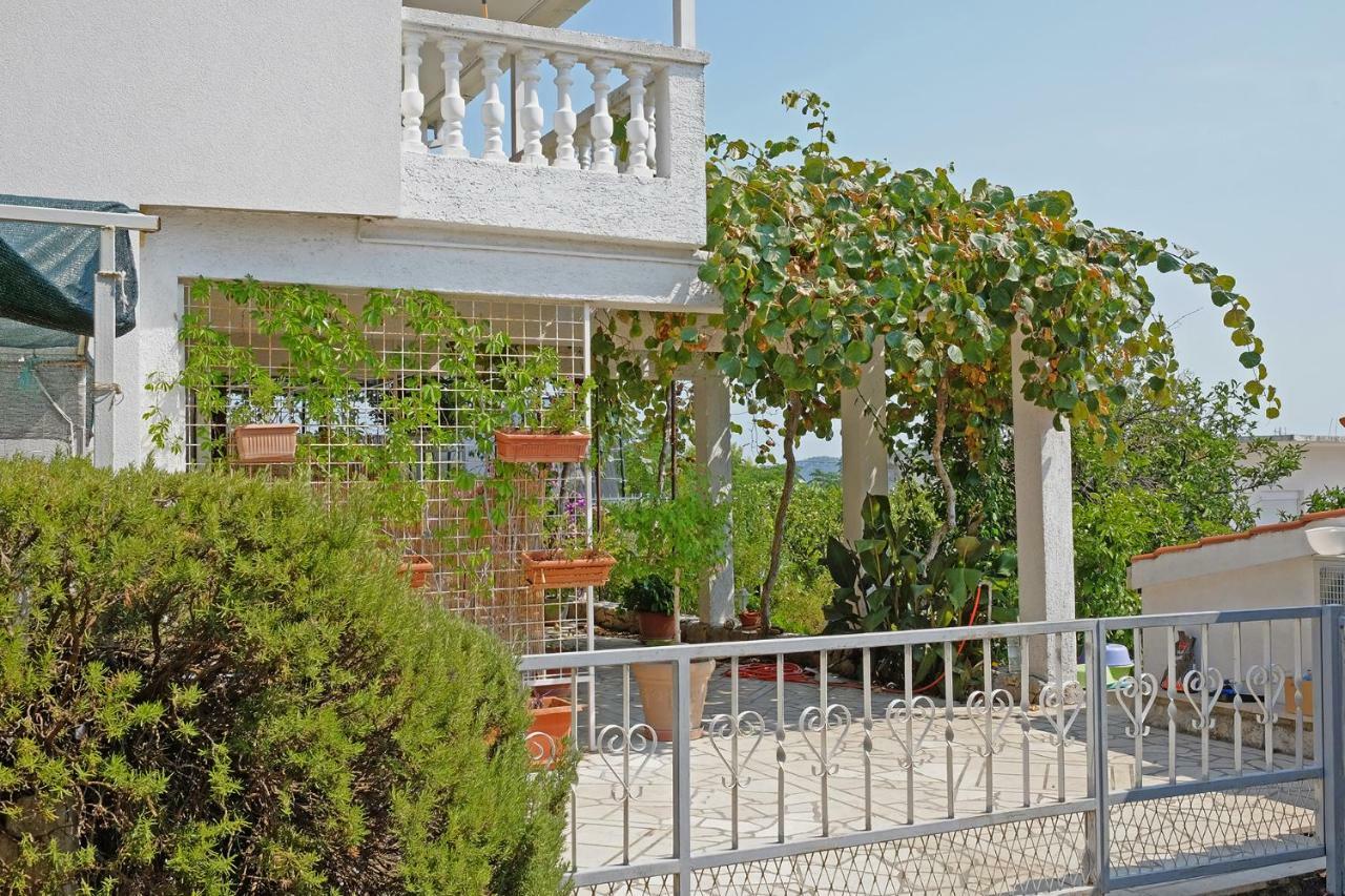 Spajic Apartments Seget Vranjica Exterior photo